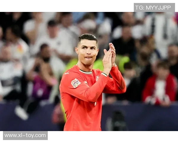 足球明星齐聚致敬手势视频展现团结与热爱足球精神 足球明星齐聚致敬手势视频展现团结与热爱足球精神