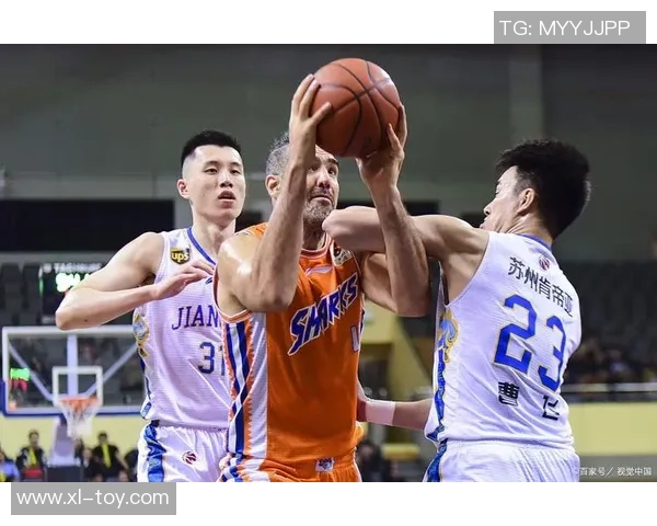 重庆篮球队状态引发热议球迷对球队表现分歧明显