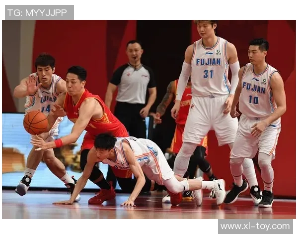 深圳篮球队区域防守创新之路探秘与战术解析 深圳篮球队区域防守创新之路探秘与战术解析